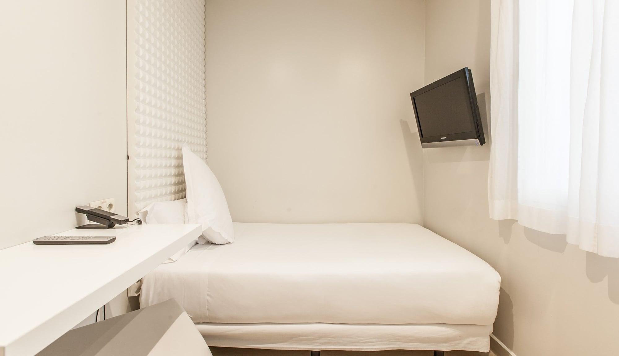 Urbansea Atocha 113 Hotel Madrid Kültér fotó