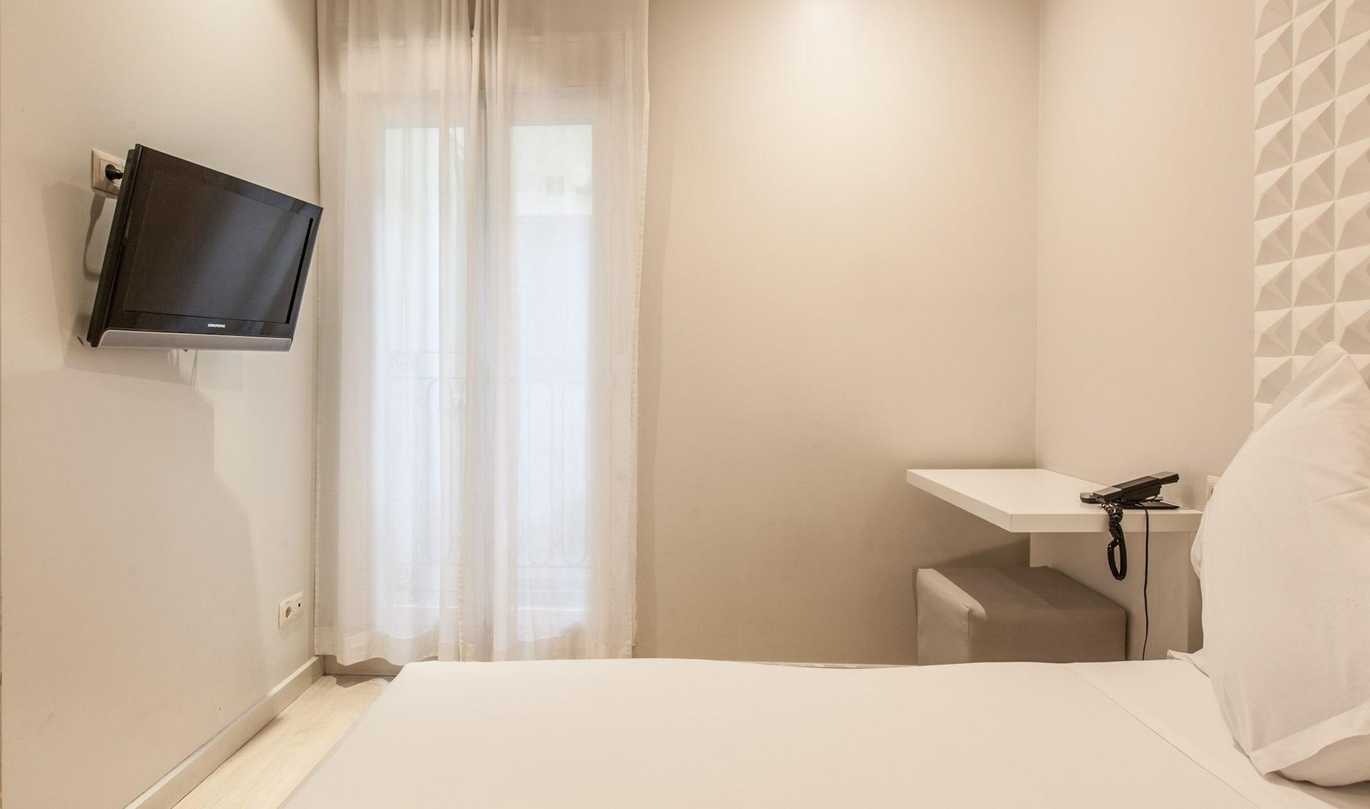 Urbansea Atocha 113 Hotel Madrid Kültér fotó