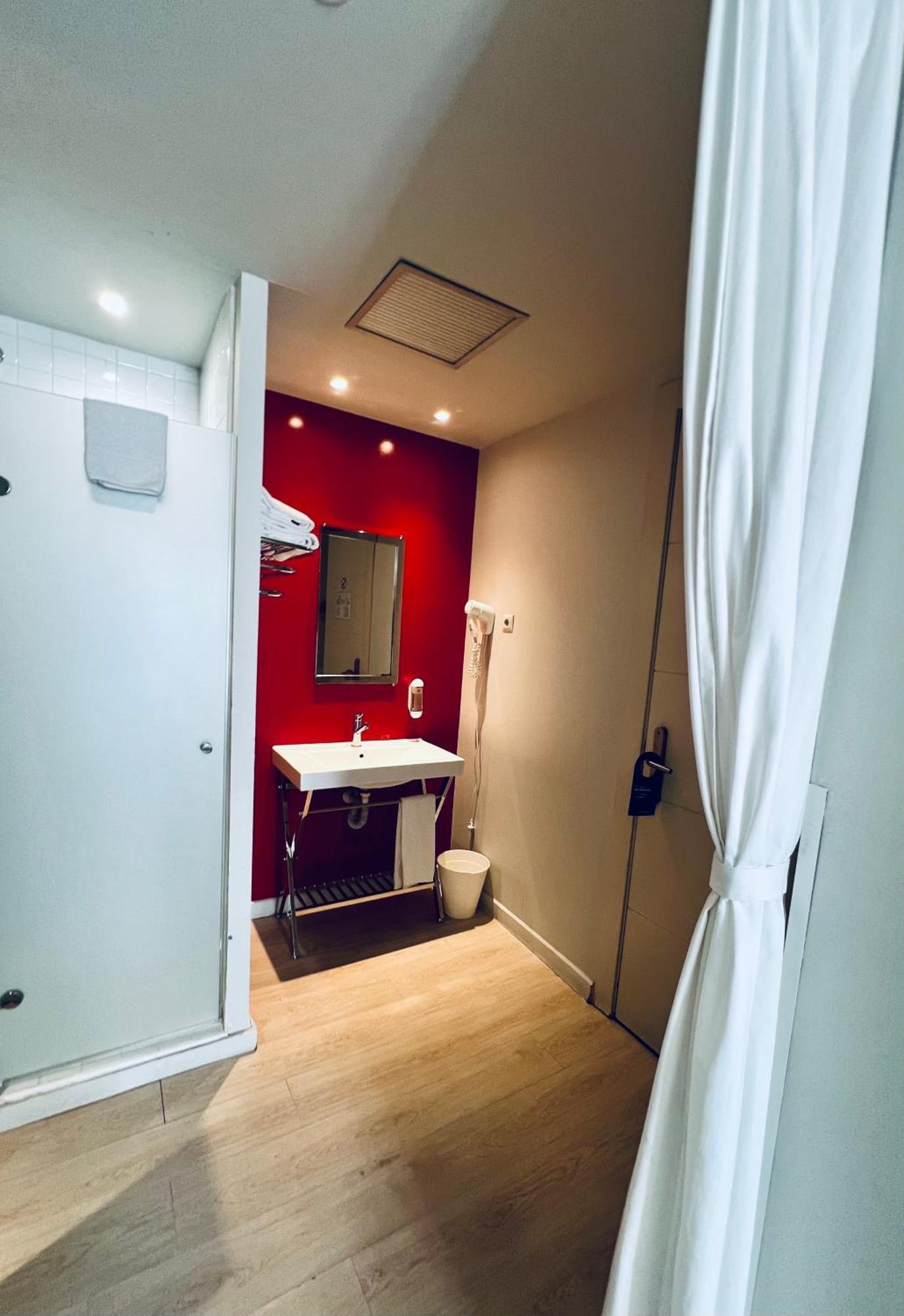 Urbansea Atocha 113 Hotel Madrid Kültér fotó