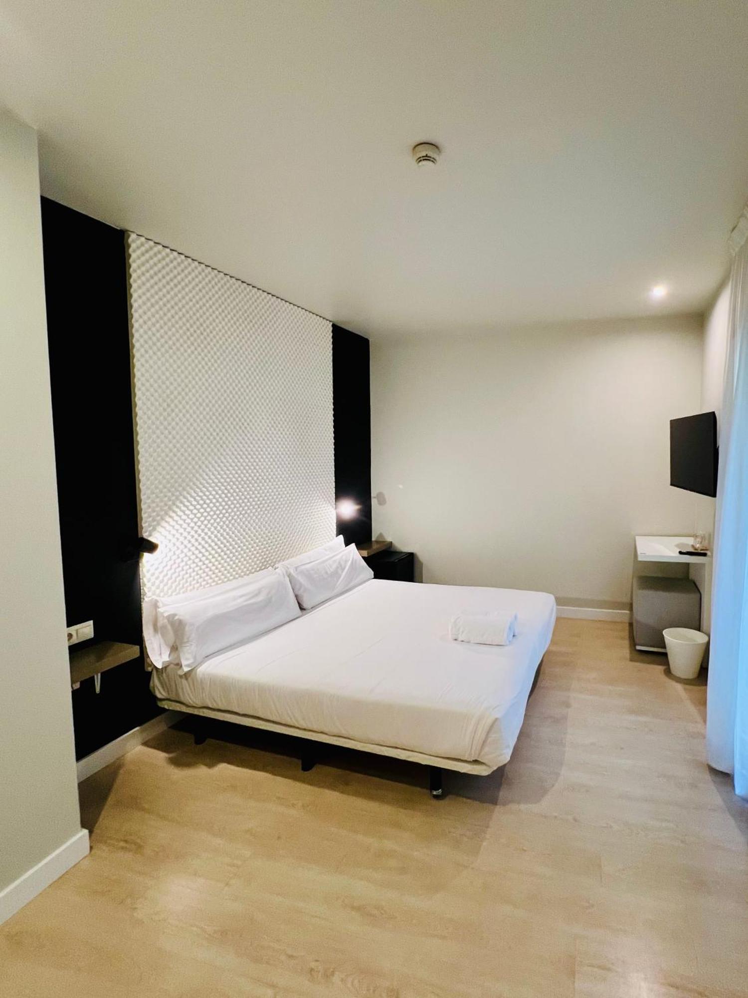 Urbansea Atocha 113 Hotel Madrid Kültér fotó