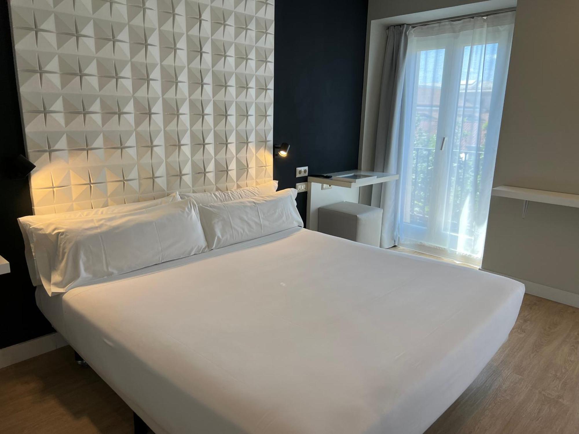 Urbansea Atocha 113 Hotel Madrid Kültér fotó