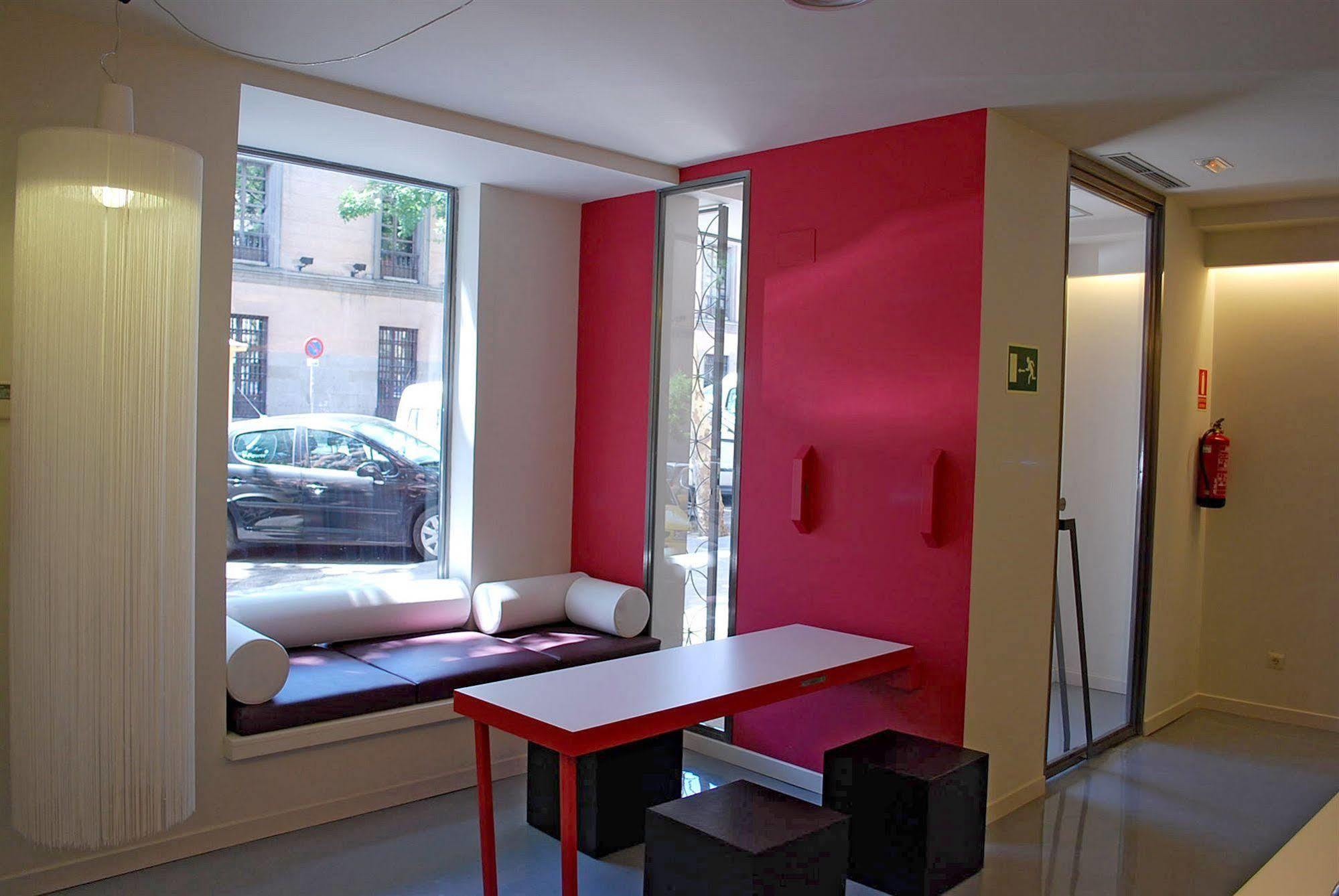 Urbansea Atocha 113 Hotel Madrid Kültér fotó